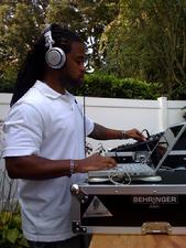 Wedding dj's